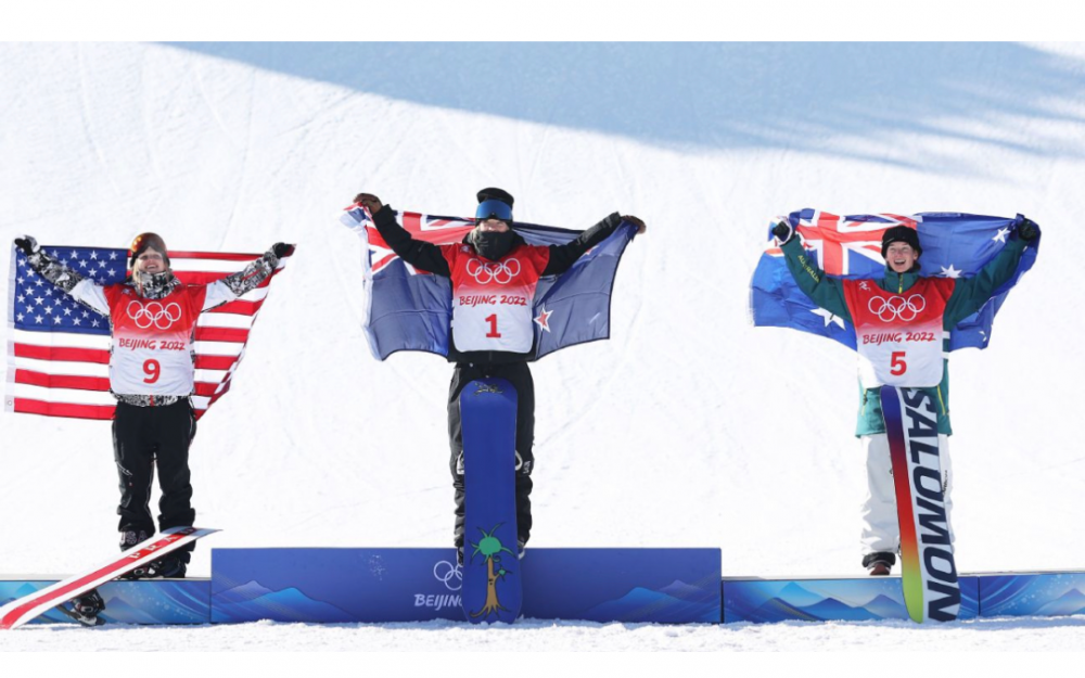 美國選手朱莉娅·馬裏諾北京冬奧會爲美國隊贏得首枚獎牌
