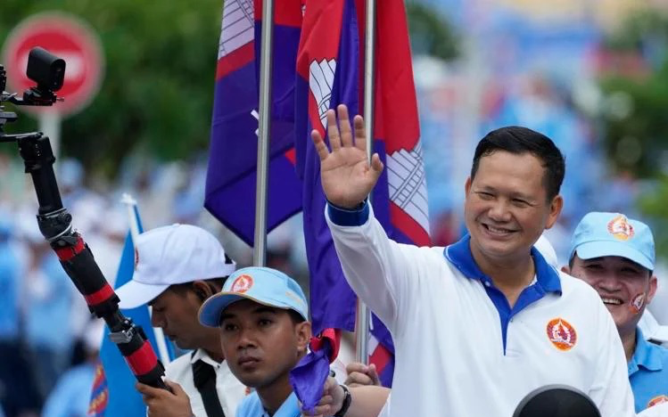柬埔寨在历史性权力移交前举行不平衡选举    洪森儿子洪马内继位