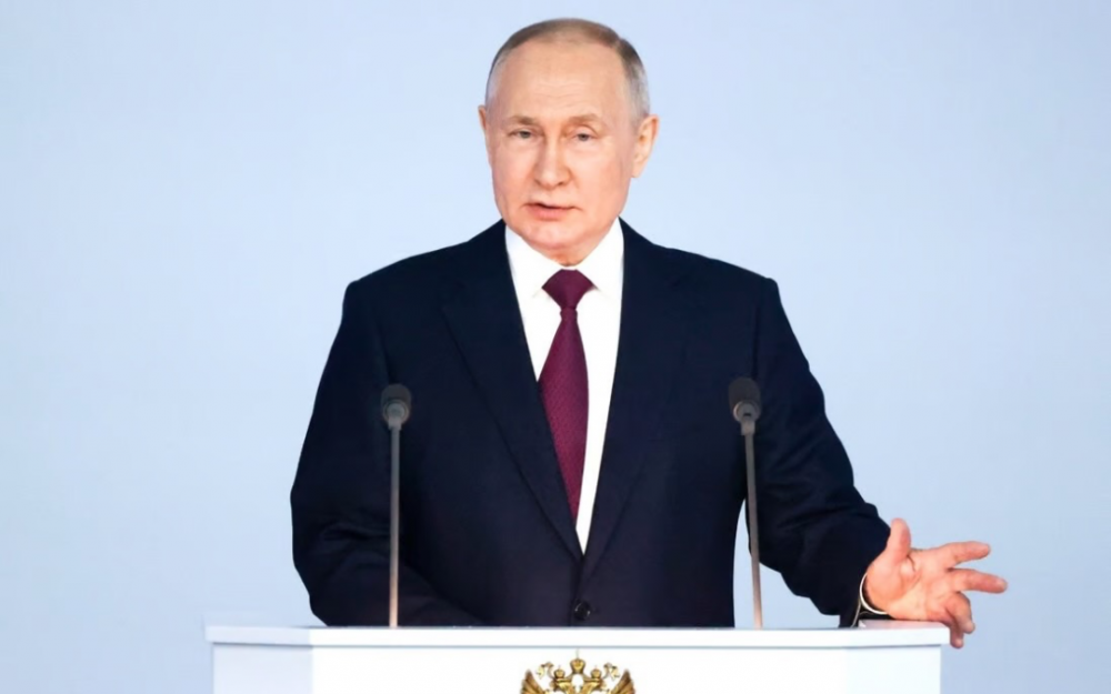 普京指责西方煽动全球战争以摧毁俄罗斯
