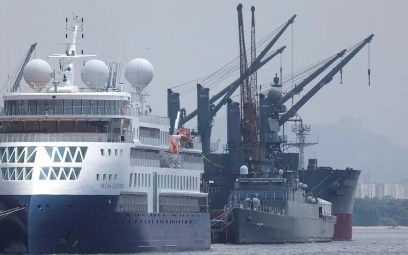 军舰遭美军击沉　伊朗外长警告美国将付出惨痛代价