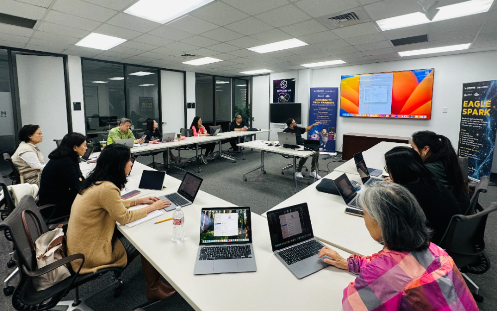 從蘋果電腦起步：休斯頓城市大學攜美南新聞爲山西發展促進會（山西同鄉會）開設公益AI課程