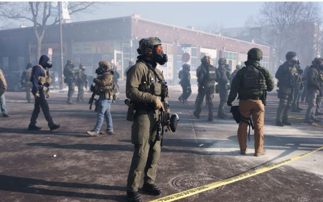 明州酿命案 川普政府撤离700名执法人员