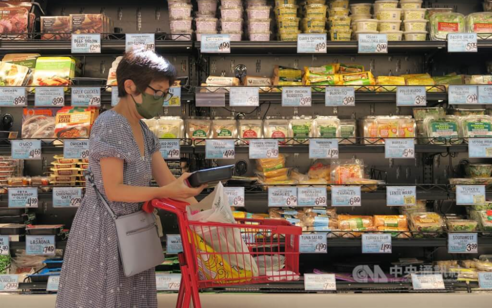 美国7月PCE年增率持稳於2.6%　核心PCE略增至2.9%