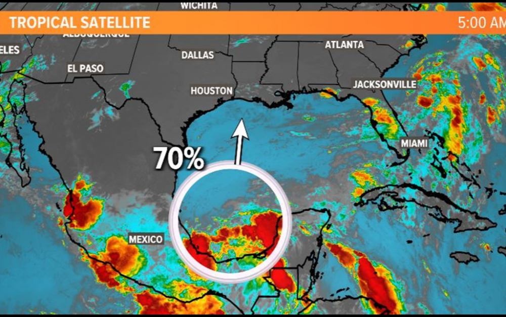 墨西哥湾热带扰动有 70% 的形成机率
