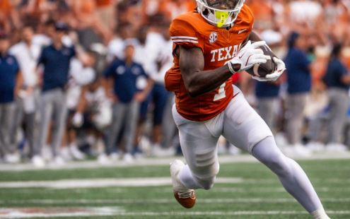 震撼德州体坛 外籍交换学生被禁上高中校队