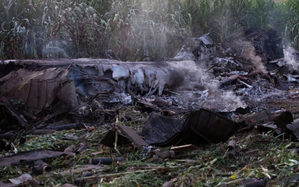 乌克兰营运的载有军火的飞机在希腊坠毁，八人死亡