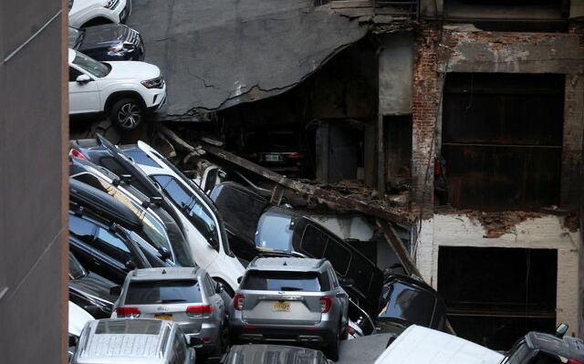 纽约市曼哈顿区一停车场倒塌    至少1死5伤    其他人下落不明