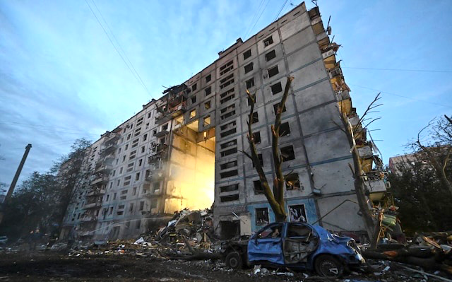 俄羅斯導彈襲擊紮波羅熱市住宅樓造成十叁人死亡    數十人受傷