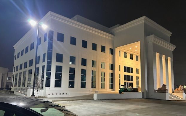 美南環球第一銀行金融大樓峻工在即