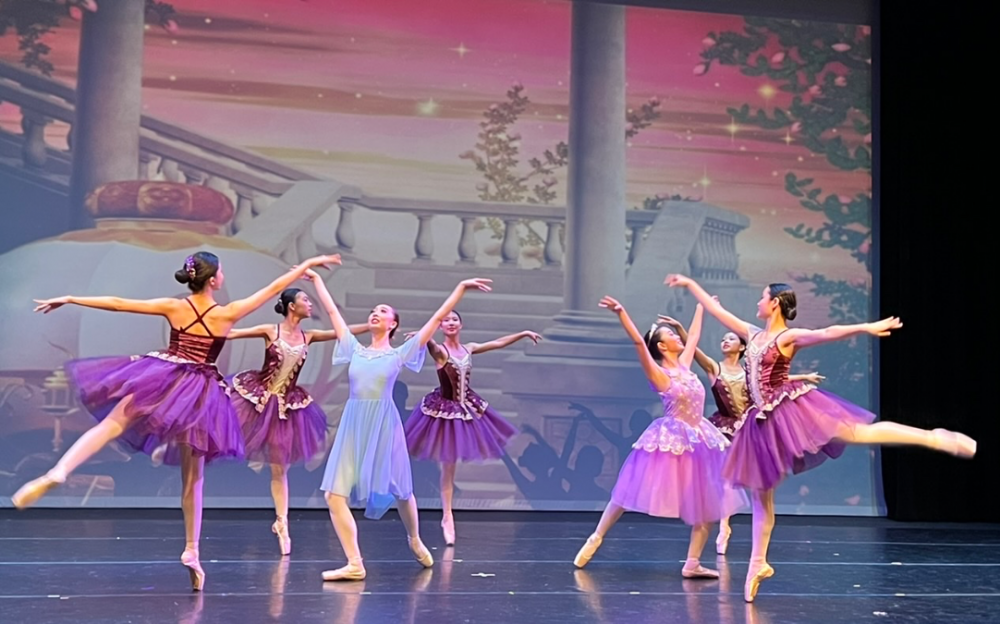 亞美舞蹈學校盛大舞蹈表演閃耀休斯頓劇院