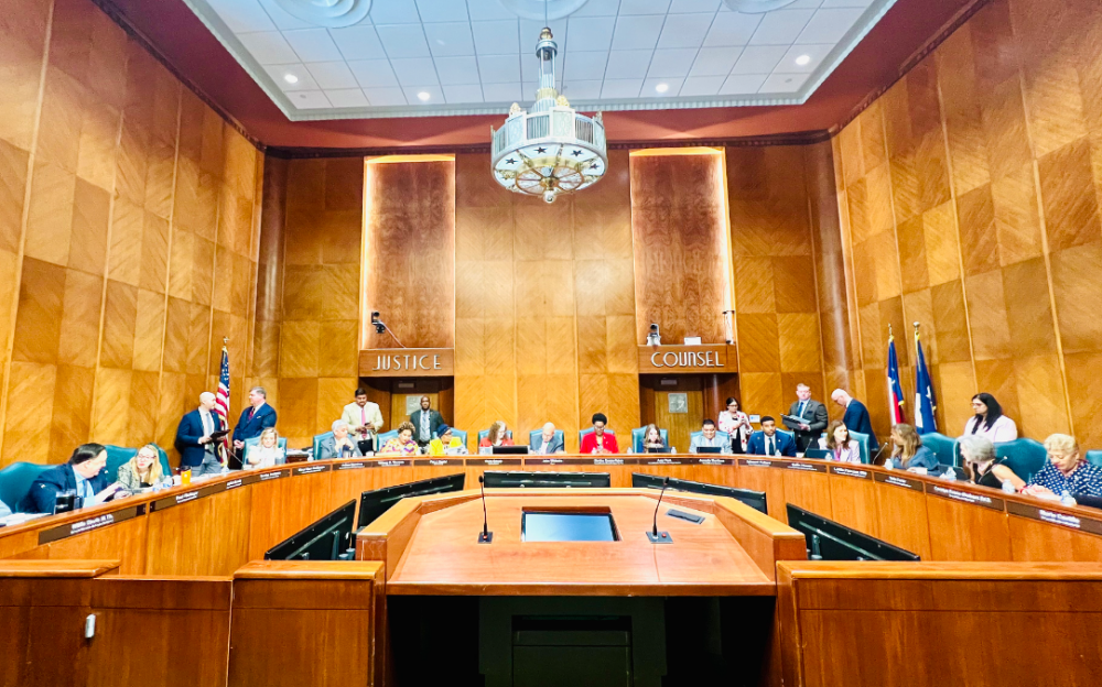 休斯頓市議會通過 2025 財年預算
