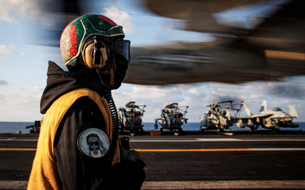 两栖攻击舰拳师号领军出动　美增派数千部队赶赴中东