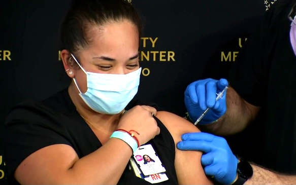 德克萨斯州成为首位接种100万剂冠状病毒疫苗的州