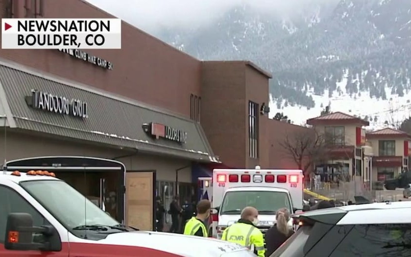 科罗拉多州杂货店大屠杀   10人死亡    包括1名警察
