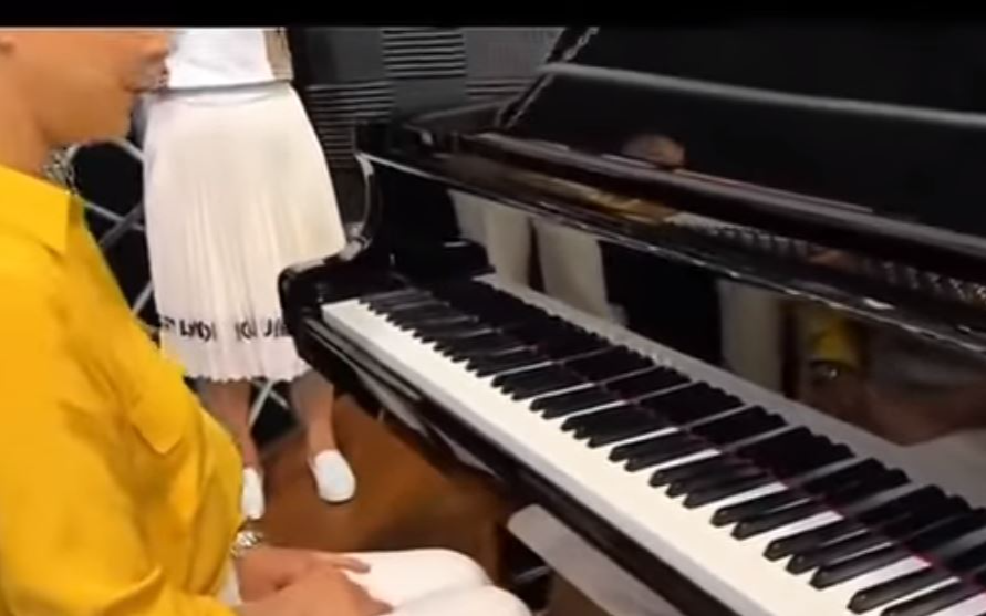 美南藝術中心 | 少年成人鋼琴班 | 主教：吳曉萍老師