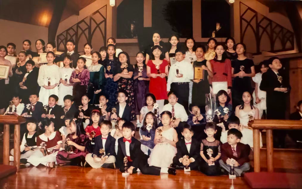 美南蕭邦國際藝術中心鋼琴班電鋼琴班現已展開全面招生