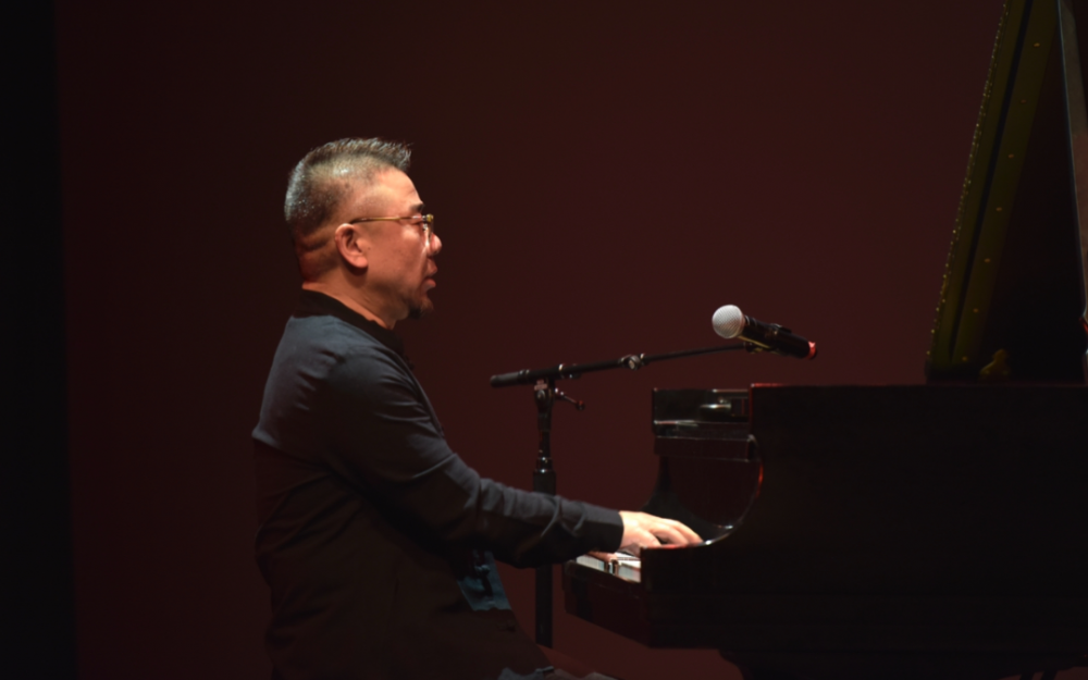 中国爵士钢琴王子孔宏伟与最佳爵士乐团休斯顿联袂上演东西融合音乐