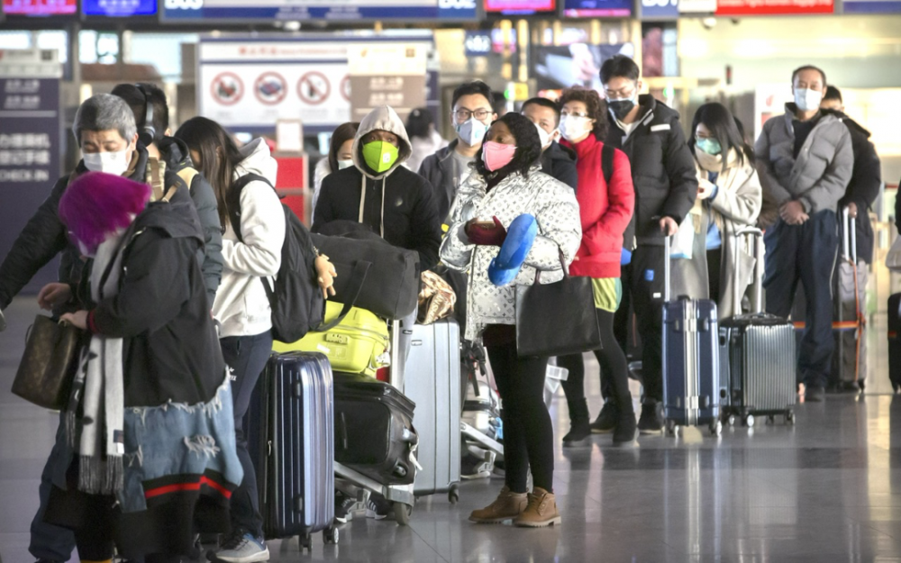 美国对来自中国的旅客实施强制性COVID-19 检测