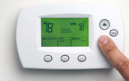 夏天如何設置您的恆溫器以優化其性能並節省您的空調費用