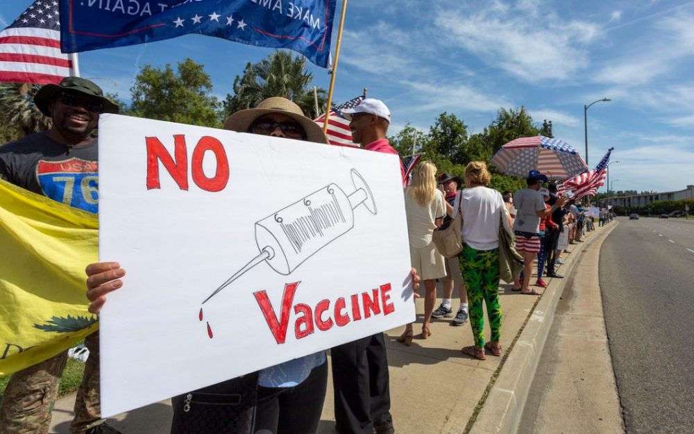 调查显示，超过三分之一的美国人会拒绝接种COVID-19疫苗
