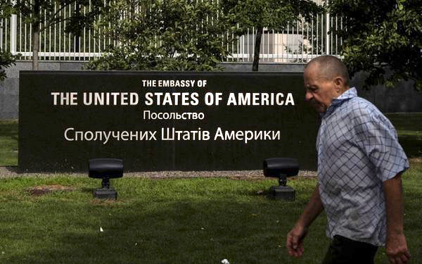 擔心俄羅斯襲擊首都基輔，美國敦促公民離開烏克蘭