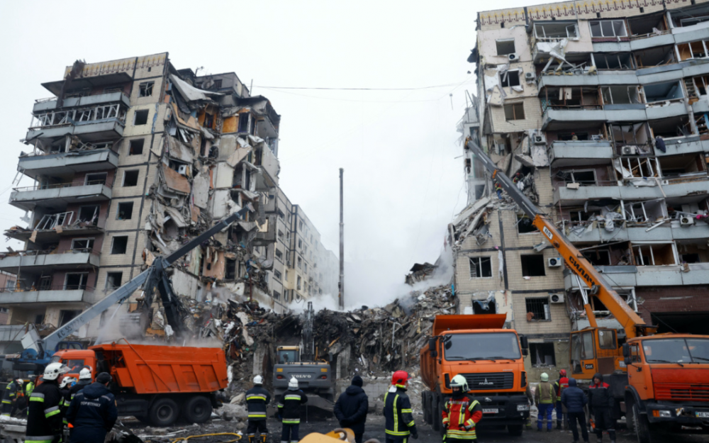 乌克兰公寓楼遭俄罗斯导弹袭击    死亡人数升至40人