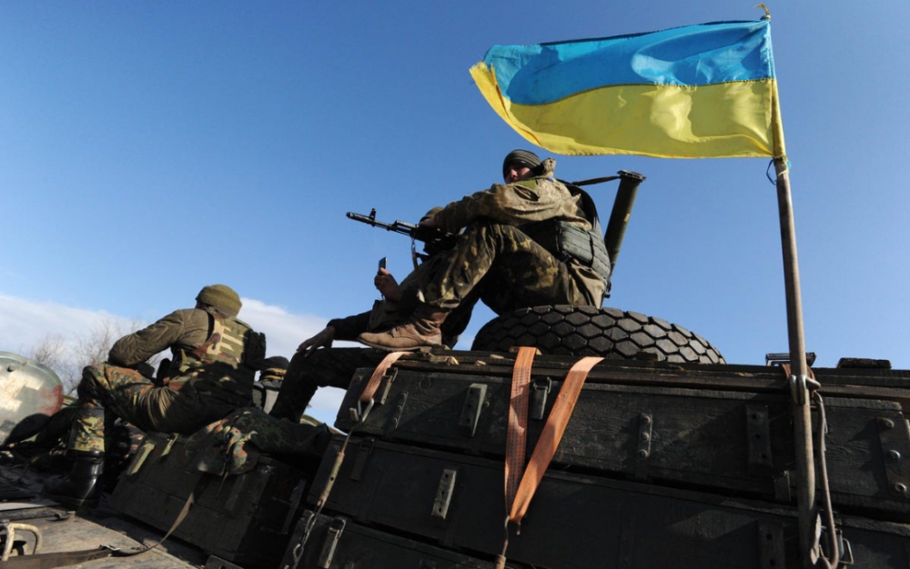 总统泽伦斯基：乌克兰的部队在东部大举夺回城镇乡村