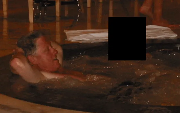 暧昧照片曝光，克林頓否認認識照片女子