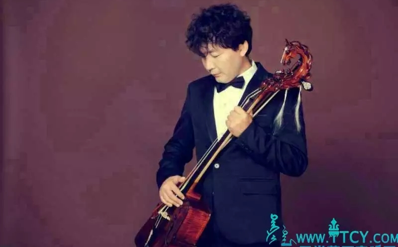 蒙古族知名青年马头琴演奏家嘎拉德州国际农历新年音乐会演奏原创乐曲