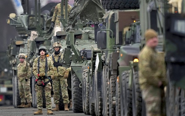 俄羅斯軍隊從四面八方逼近基輔    烏克蘭全國處于高度戒備狀態