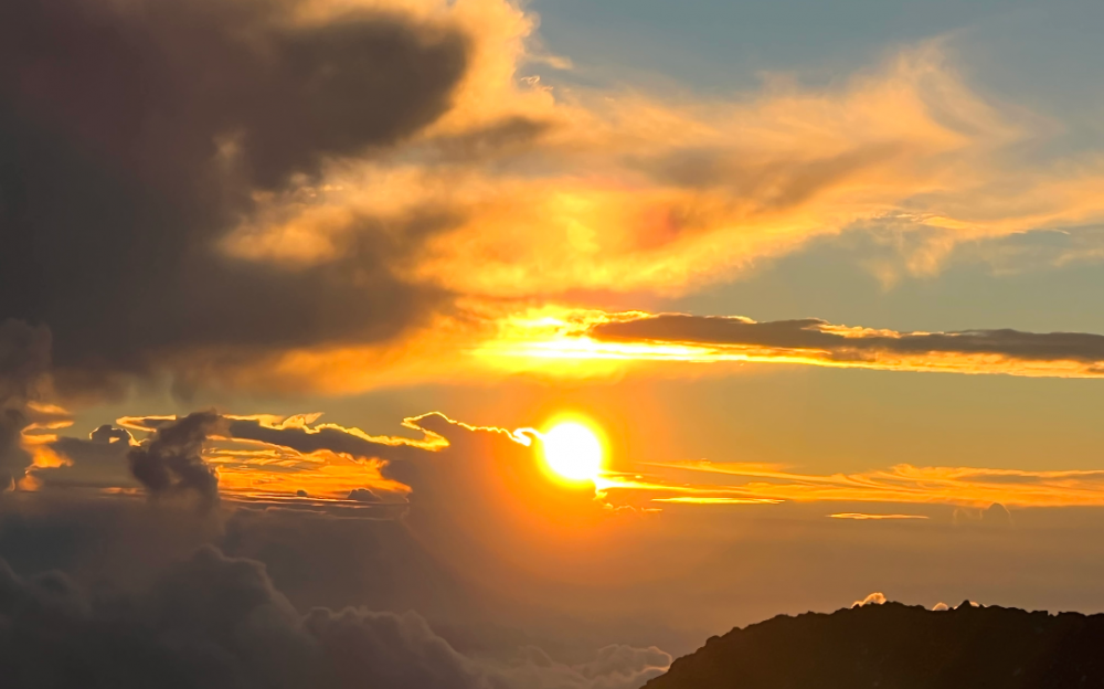 夏威夷毛伊岛上看日出  哈雷阿卡拉火山之巅风光无限