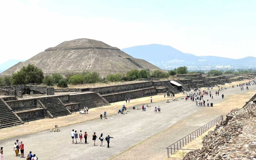 墨西哥城特奧蒂瓦坎古城遺址    印第安人“衆神誕生之地”