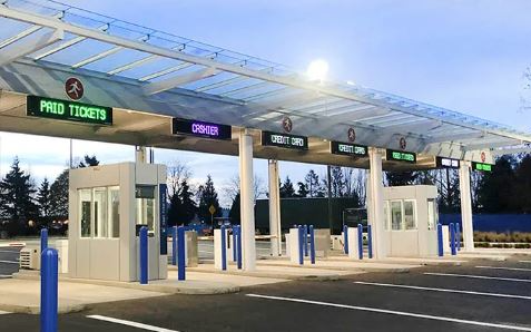 德州人隊主場停車場爆醜聞！叁員工用假刷卡機騙走20多萬美元 數千球迷中招