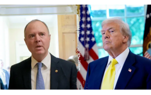 民主党“内鬼”指控希夫泄密打击特朗普 —— 华盛顿权力斗争再掀波澜