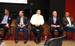 休士顿西南区及福遍郡民眾上周五在文化中心 与德州吴元之等四位参、眾议员举行里民大会