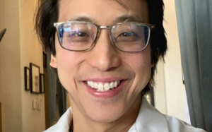 大天使植牙专科  周启诚医生专栏9--我太老了,不能做假牙吗?