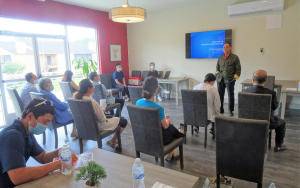 祥瑞花园【 生活与健康讲座 】系列（一） 上周六李兆琼开讲：「风水与现代建筑 」