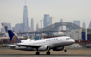 因冠狀病毒的影響 美聯航 1萬6千多名員工被迫休假