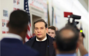 美眾院歷史性表決 將「騙子」議員桑托斯趕出國會