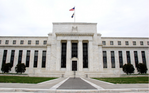 美經濟完全復甦預計要到2023年,專家:紓困金都變相圖利中國了!