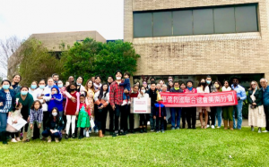 侨联总会美南办事处主任李迎霞暨菲律宾教会 12月4日发放食物给弱势家庭，欢迎中国城侨胞参加