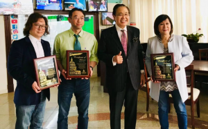 「美国影艺学院颁奖，德州三华人受表彰」