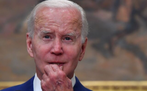 民調顯示拜登總的支持率下降至36%達到5月底的最低水平  通脹太高人們無法忍受耶倫和拜登政府在努力將通脹降至2%