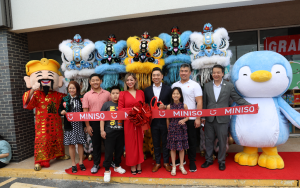 MINISO Houston Chinatown进驻顶好广场,年轻人的最爱