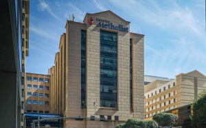 不打疫苗就解雇！休士顿医院规定员工都要打疫苗