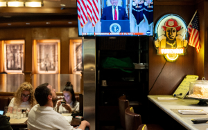 不滿艾普斯坦案處置方式　川普撤換美司法部長