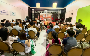 2025“水立方杯”中文歌曲大賽唱響休斯敦——中歌悠揚,情牽故裏