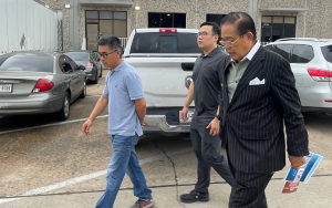 李蔚华董事长参观休斯顿最大的华裔橱柜定制商家---现代装饰公司!