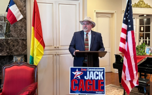 李蔚華區長組織僑社爲卡格爾競選募捐,感謝他投資興建國際區寶塔