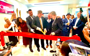 休斯顿 Keller Williams Memorial 最先进的房地产办公室盛大开幕